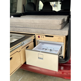 Camping Box Indy Ultimate (acqua, cucina, frigorifero, batteria)